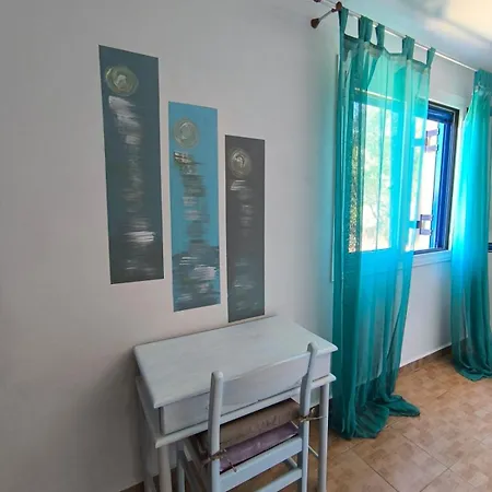 Helios Sea View Apartmán *